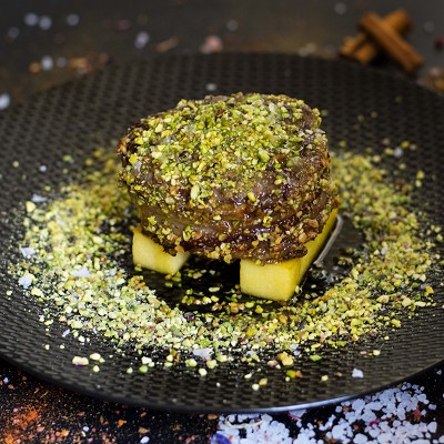 Filetto d'angus bardato con pistacchio